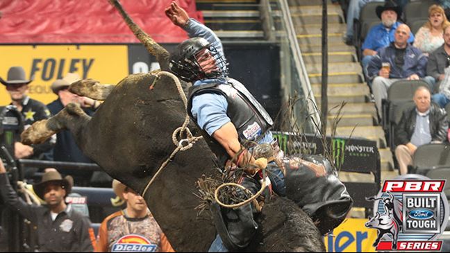 Rubens Barbosa avoided the cut line with a round win in Kansas City.