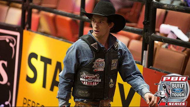 Mason Lowe is one of several PBR riders competing at THE AMERICAN Semi-Finals