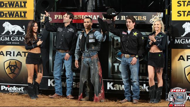 Paulo Lima, Ben Jones, and Stormy Wing tied for first in Round 1. Photo: Andy Watson/BullStockMedia.com