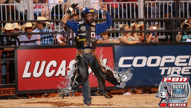 Kaique Pacheco joins Joao Ricardo Vieira as the only riders with multiple PBR Major victories. Photo: Andy Watson/BullStockMedia.com