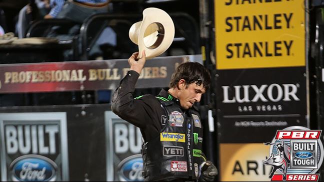 J.B. Mauney is 132.83 points behind current leader Kaique Pacheco. Photo: Andy Watson / BullStockMedia.com