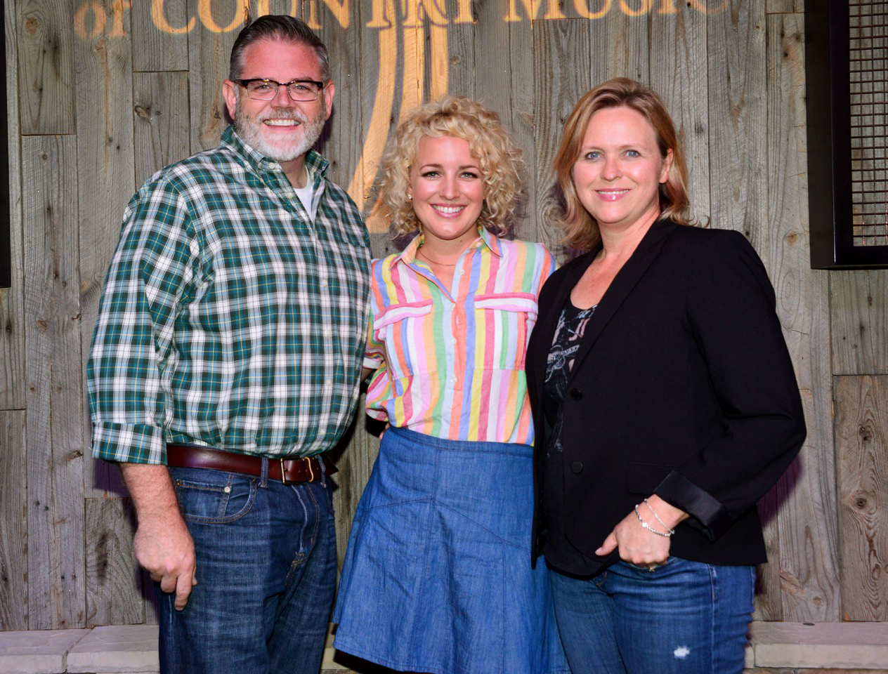 Photo L-R: Erick Long, ACM; Cam; Lisa Lee, ACM ; Photo Credit: Michel Bourquard/Courtesy of the Academy of Country Music