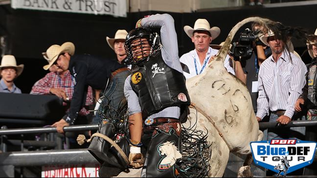 Keyshawn Whitehorse is competing in Big Sky, Mont., this weekend. Photo by Andy Watson / BullStockMedia.com.