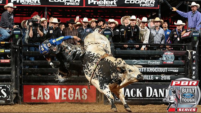 Jared Allen's Air Time will record his eighth BFTS out this weekend and officially qualify for the World Champion Bull race. Photo: Andy Watson / BullStockMedia.com