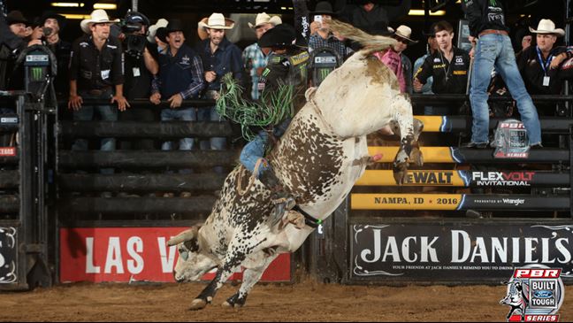 J.B. Mauney showed his ability to bounce back once again Friday night. Photo: Andy Watson / BullStockMedia.com