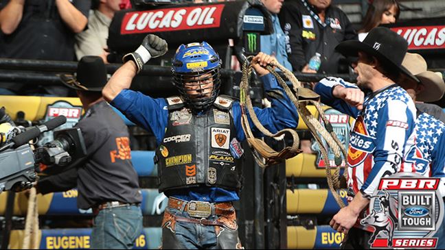 Kaique Pacheco currently has 42 qualified rides on the BFTS this season. Photo: Andy Watson / BullStockMedia.com