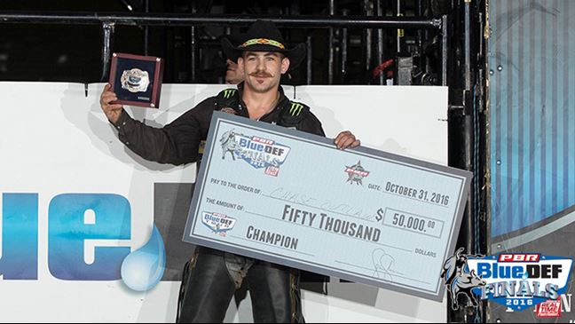 Chase Outlaw secured both the BlueDEF Finals event win and the BlueDEF Tour Championship. Photo: Andre Silva