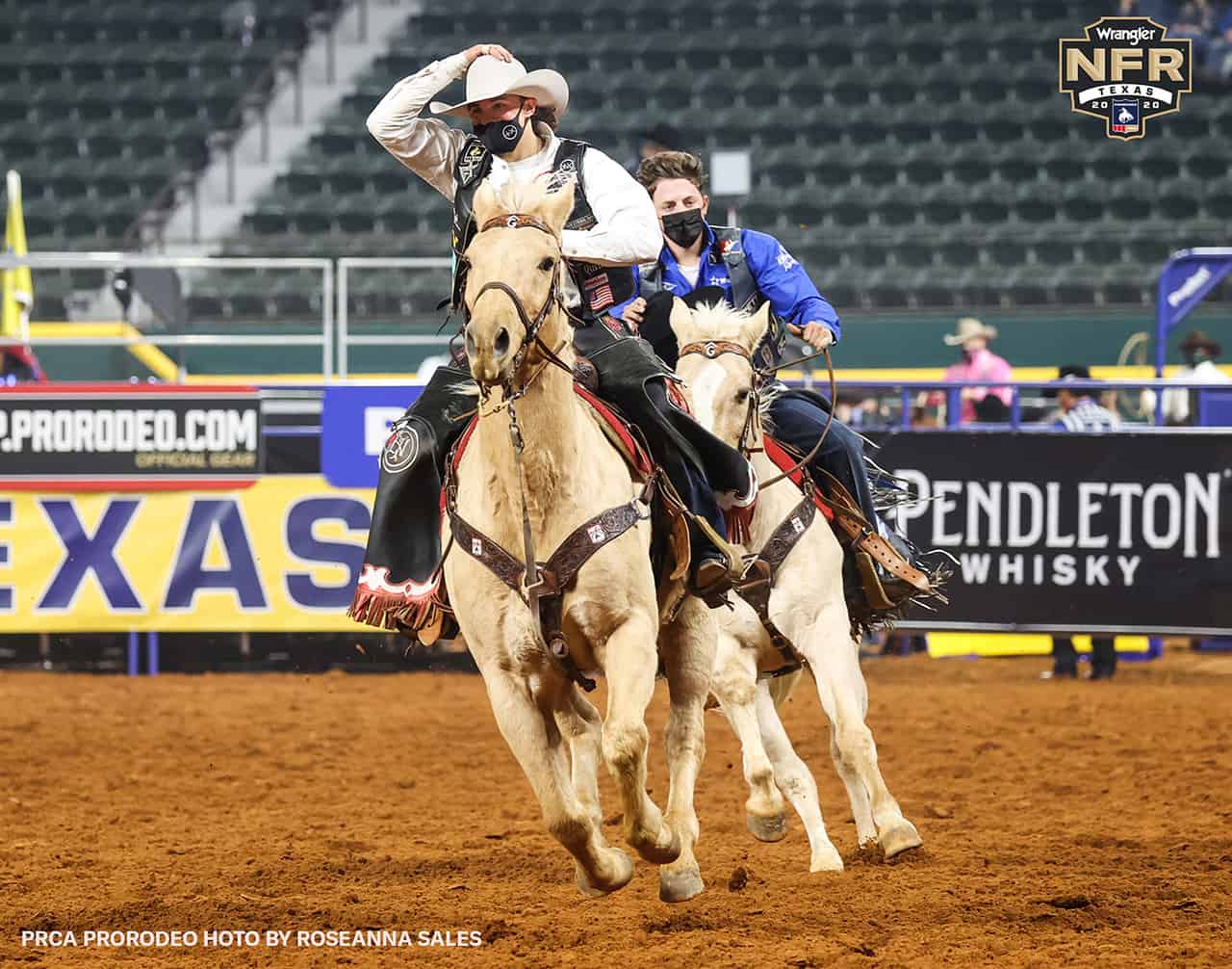Stetson Wright Wins Round 1 in Bull Riding with Electrifying Ride