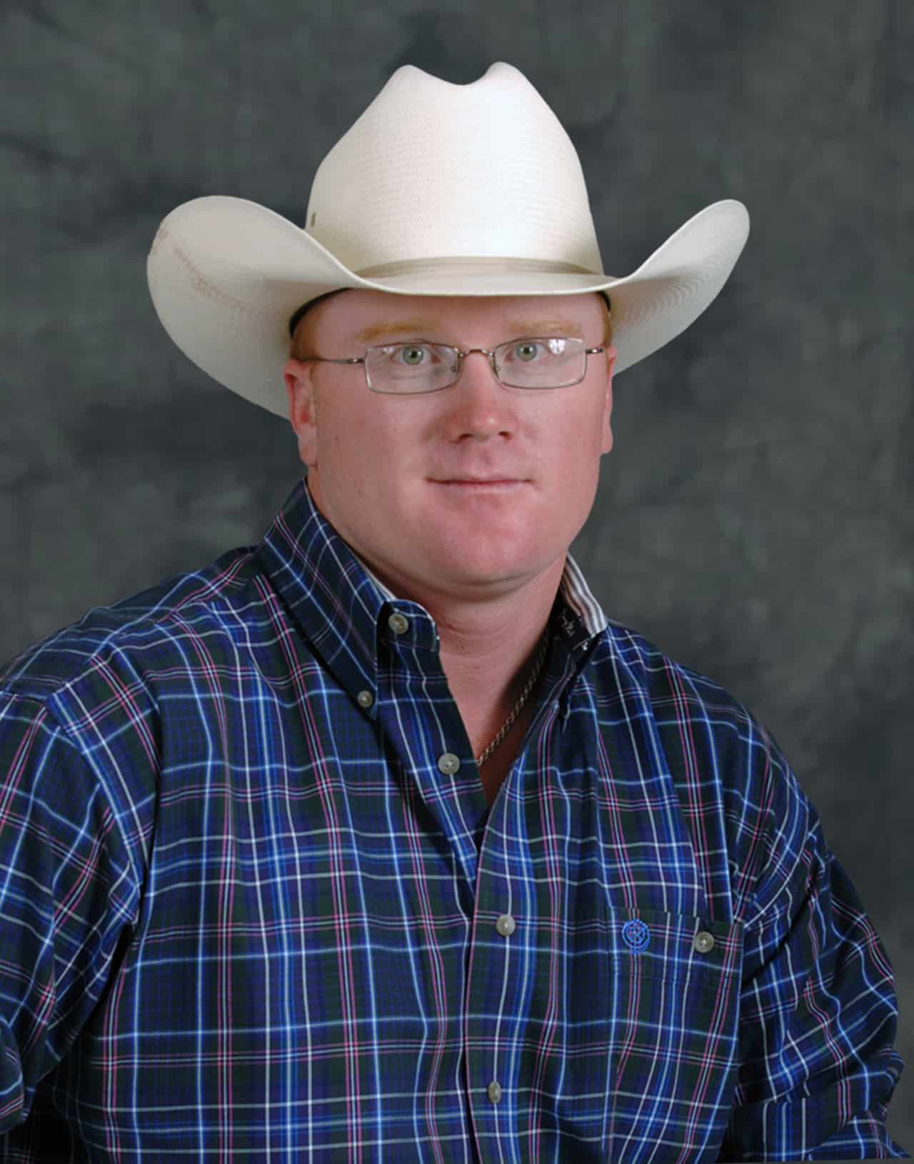 Stockton Graves WNFR Steer Wrestlers